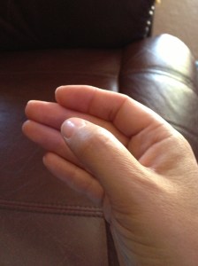 This is a normal hand-shaped hand, right?